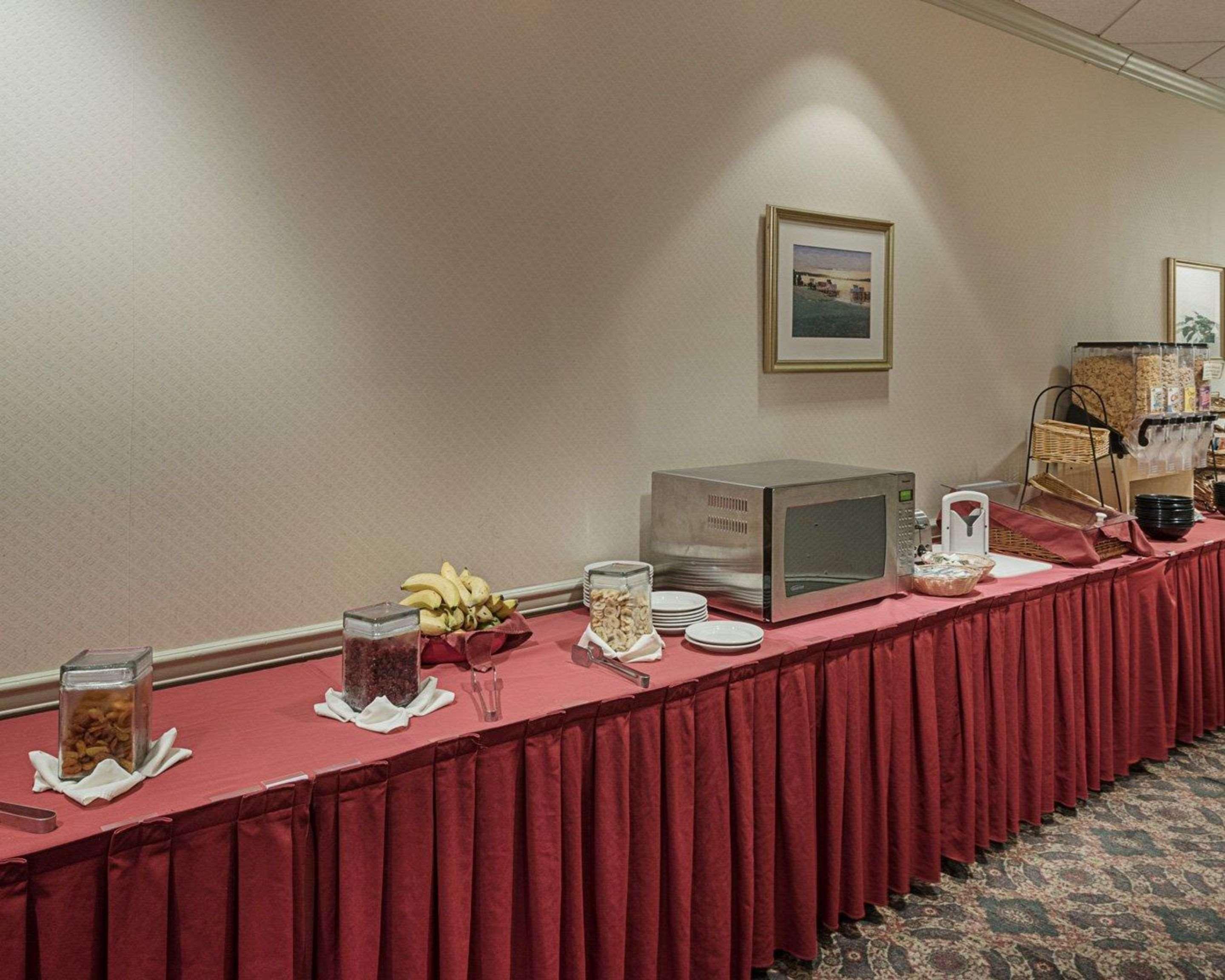Clarion Hotel & Conference Center Shepherdstown Buitenkant foto