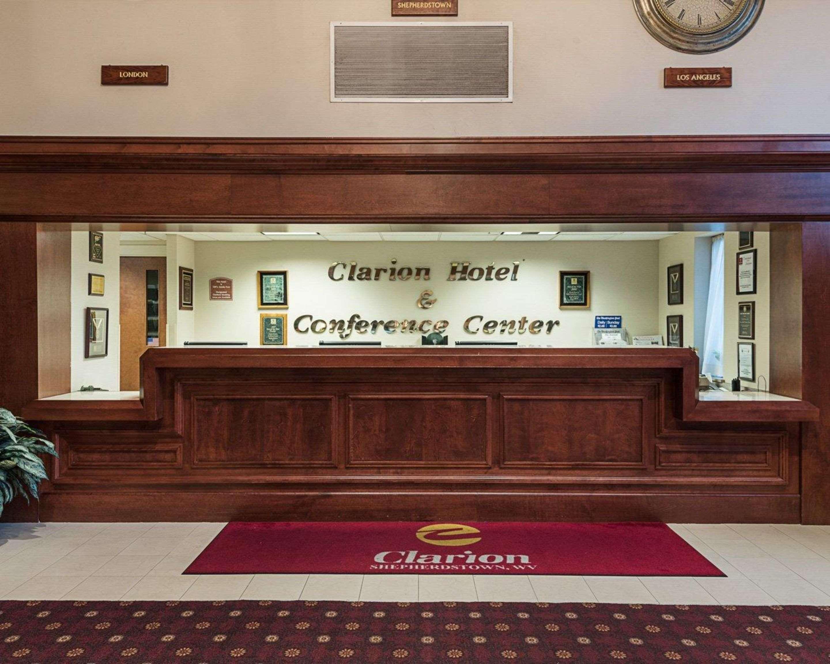 Clarion Hotel & Conference Center Shepherdstown Buitenkant foto