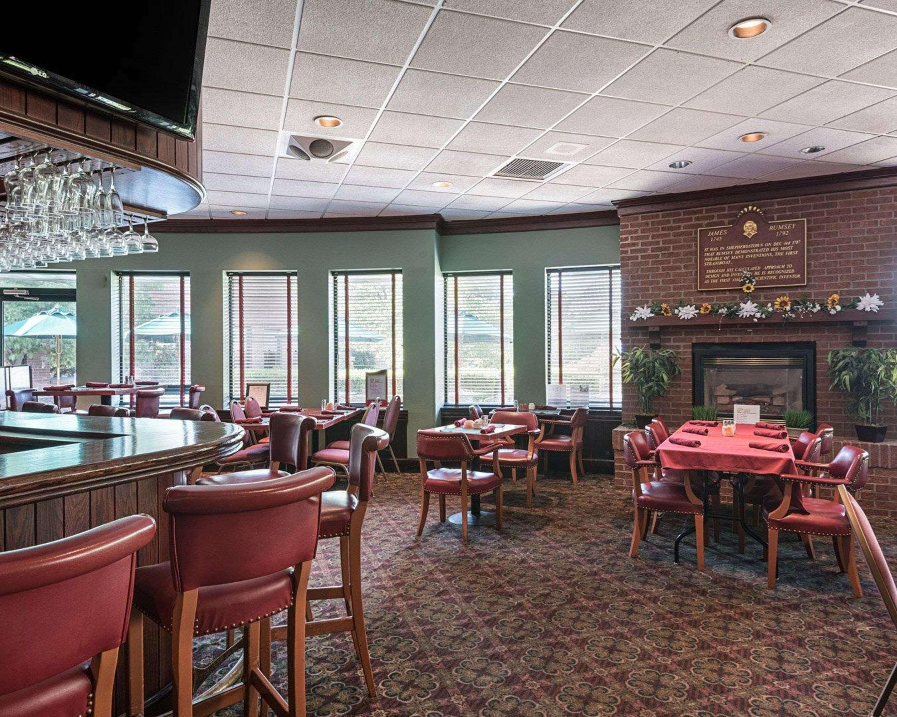 Clarion Hotel & Conference Center Shepherdstown Buitenkant foto