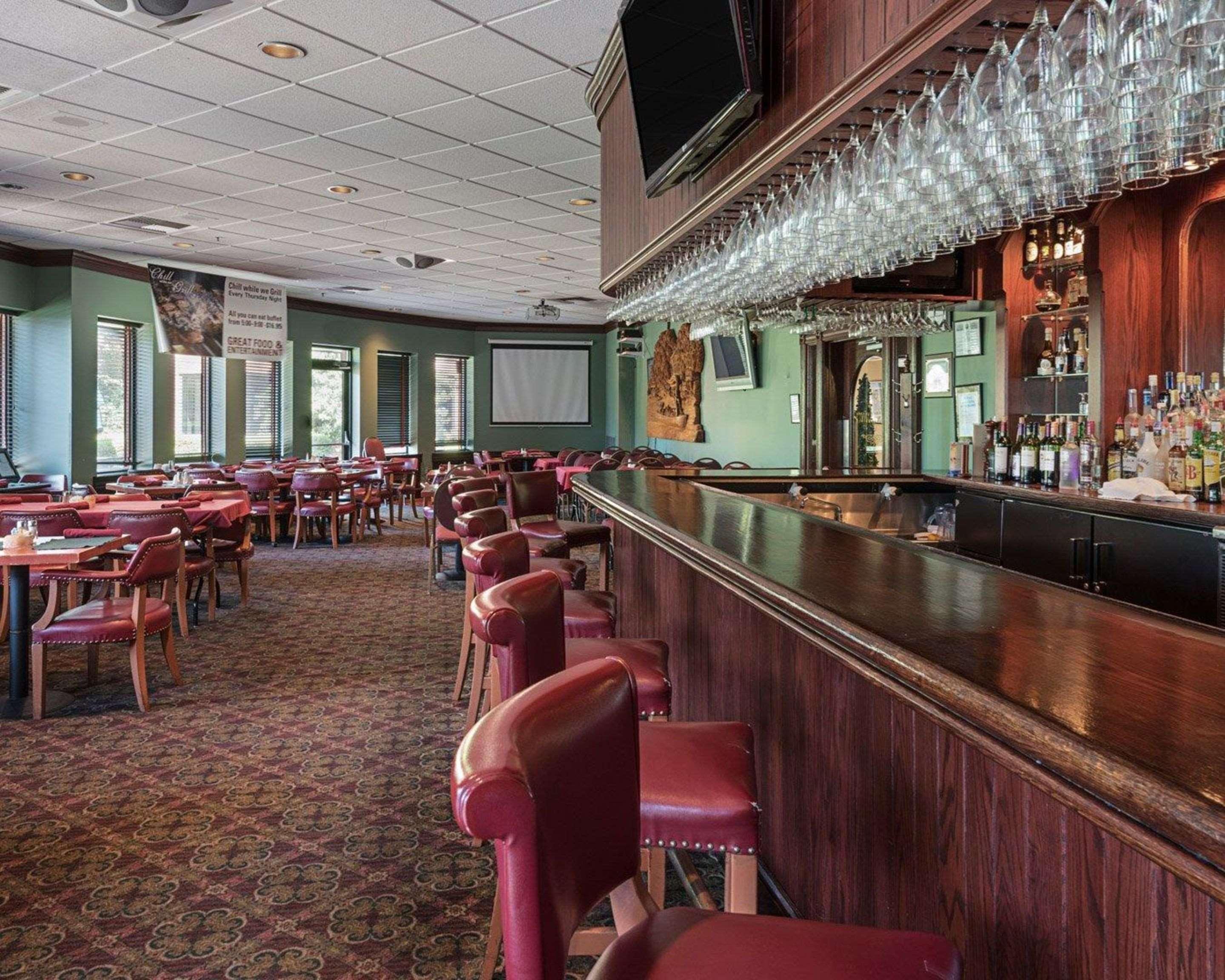 Clarion Hotel & Conference Center Shepherdstown Buitenkant foto