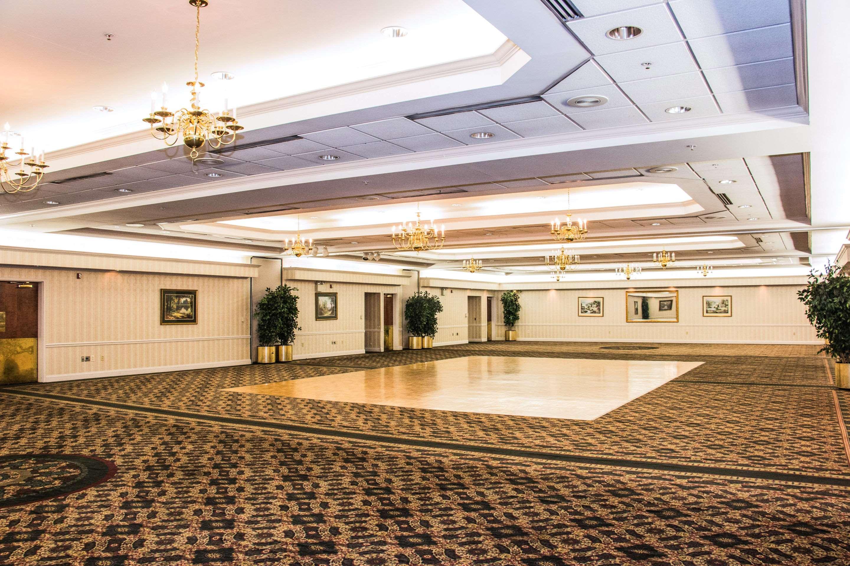 Clarion Hotel & Conference Center Shepherdstown Buitenkant foto
