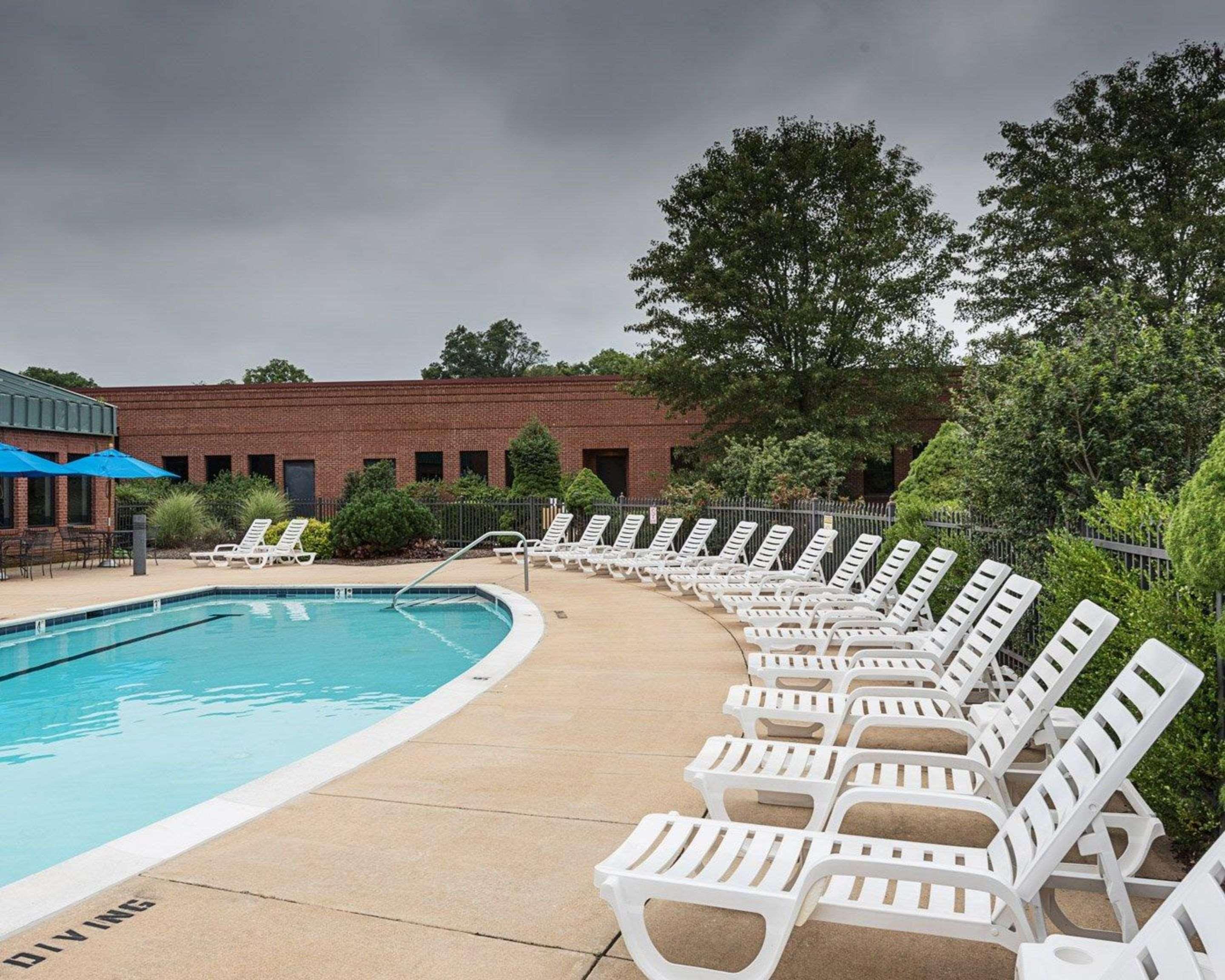 Clarion Hotel & Conference Center Shepherdstown Buitenkant foto