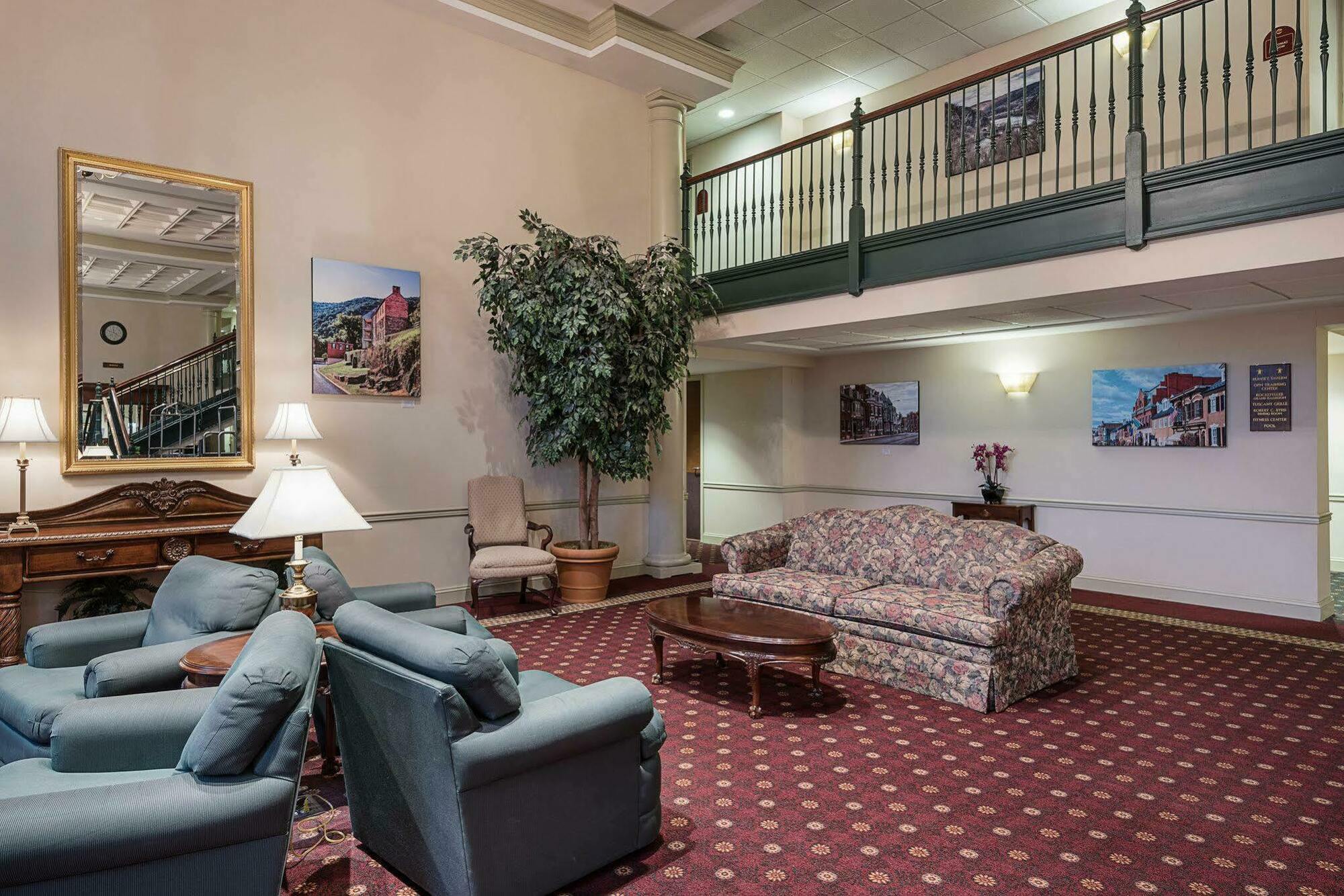 Clarion Hotel & Conference Center Shepherdstown Buitenkant foto
